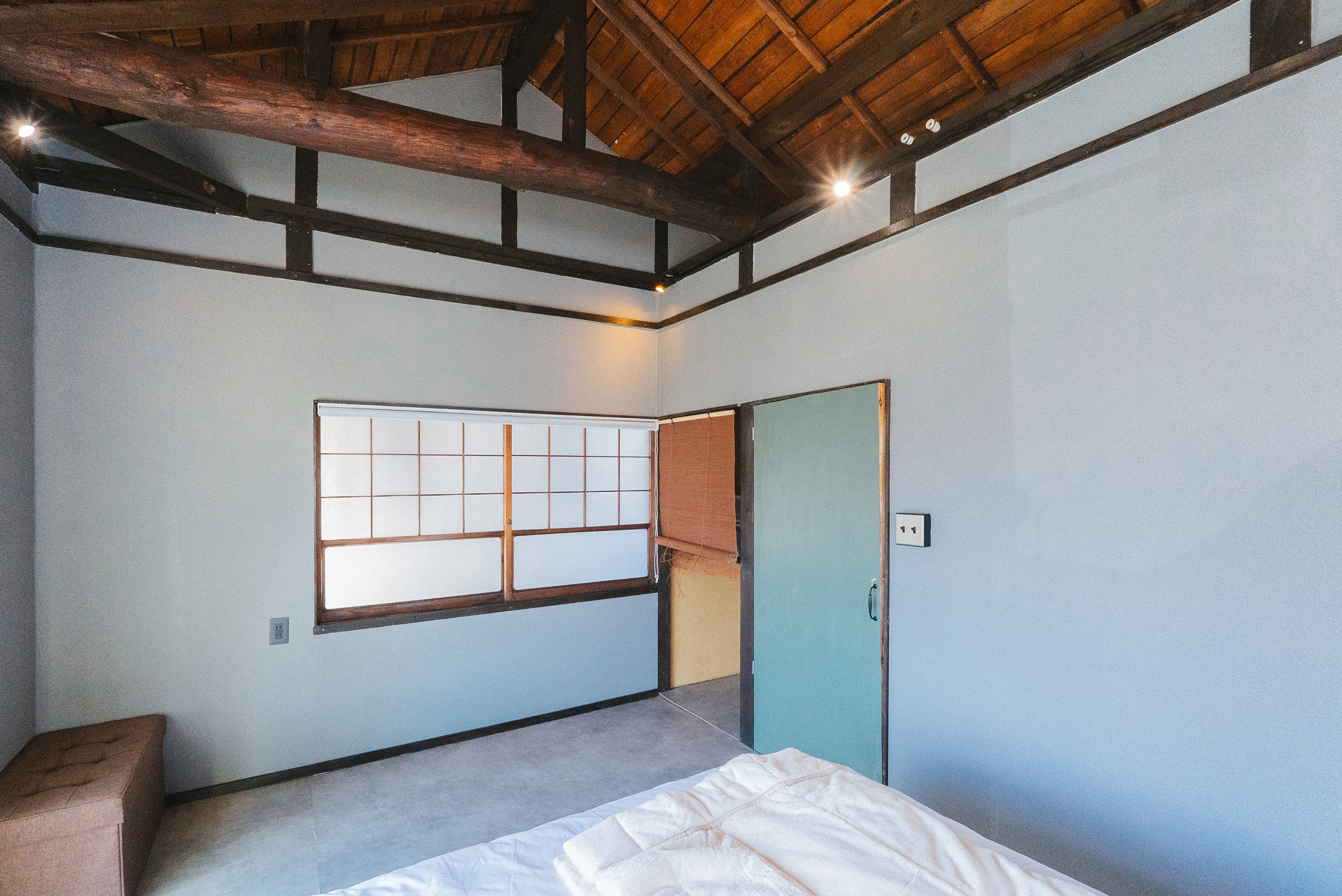 Alternate corner view of Room B